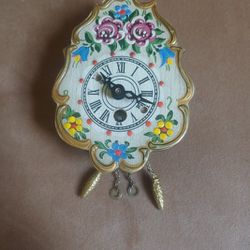 Vintage Mini Cuckoo Clock