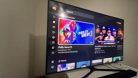 70” SAMSUNG smart tv