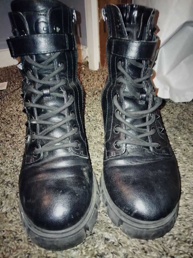 Womens Black Guess Boots