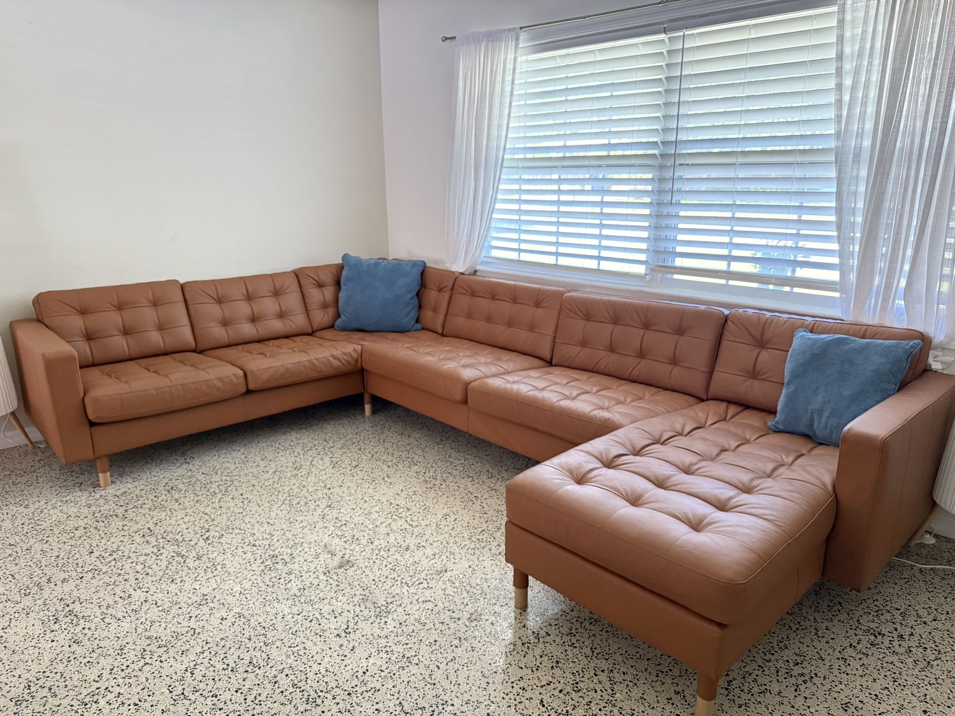 Morabo Sectional - 5 Seat with Chaise