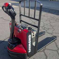 2020 Raymond electric pallet jack model 8210  (2,214 hours)