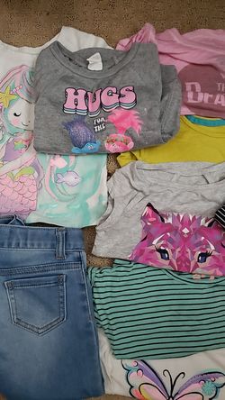 Toddler shirts and jeans size 2T. 3$