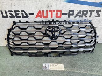w/o emblem 2022 - 2023 - 2024 TOYOTA TUNDRA FRONT GRILLE OEM AX98577 w/CAMERAHOLE