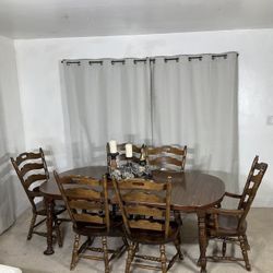 Vintage Solid Wood Dining Table With 2 Extensions & 6 Chairs / Comedor De Madera Solida 2 Extensions Y 6 Sillas