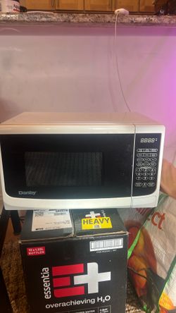 Small Working Like New Microwave
