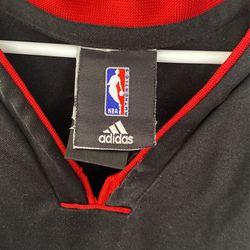 Miami Heat jersey for Sale in Phoenix, AZ - OfferUp