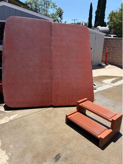 Spa cover/steps