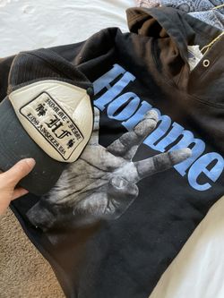 Homme femme hoodie Twisted Fingers Size Small Men’s Trucker Hat To Match