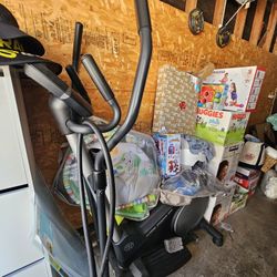 Golds Gym Elliptical 