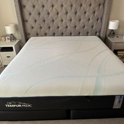 TEMPUR-PEDIC Luxeadapt Soft 13” Cal king mattress