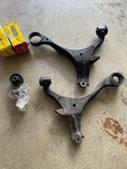 2001/2005 Honda civic lower control arms