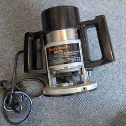 Black & Decker Router 