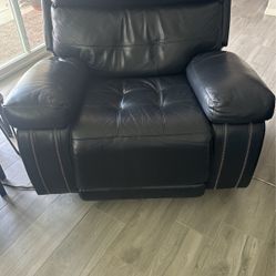 Power Recliner chair with head rest recline