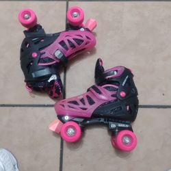 girls adjustable roller derby skates size 3-6$20