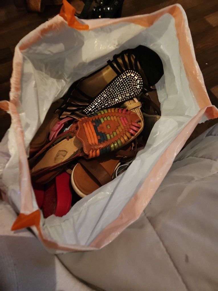 Bag Full Of Shoes/ Sandels. Size 7 (Women) FREE