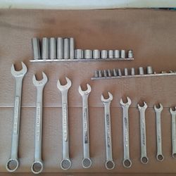 Craftsman Wrenches & Sockets 