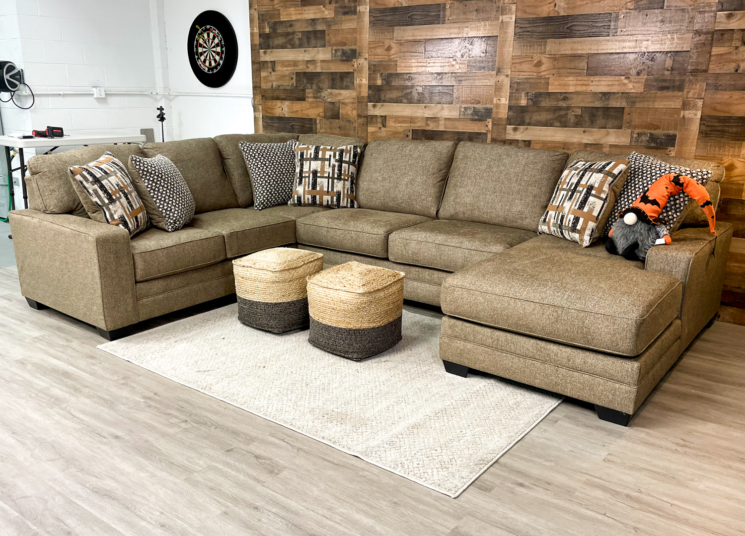 Cannonbrook 3pc Sectional w/ Chaise (NEW) | 🚚 WHITE GLOVE DELIVERY
