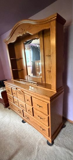 Wolfcraft Vintage Oak Queen Bedroom Set or sell individually