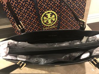 Tory Burch, Bags, Sale Tory Burch Emerson Large Buckle Tote Bag