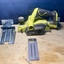 Ryobi 3 1/4 Cordless Planer