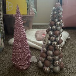 Pink Christmas Decor