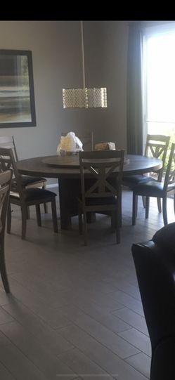 7 Chairs Round Table With Lazy Suzy