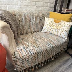 FREE World market Tufted Settee Loveseat Needs Cleaning