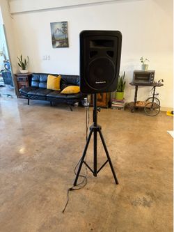 Quantum fx speaker