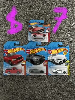 Hot Wheels Collection 60+ LOOK AT PAGE
