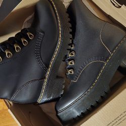 Leona Dr Martens 