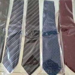 Set of 5 dress ties brand new!!!