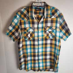 Mindless Threads Men's  Short Sleeve Button Down Plaid Shirt Size Large