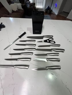 Kitchen Knife Set With Sharpener 
