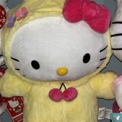 hello kitty greeter