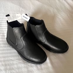 Young Boy NEW boots Size 3