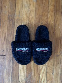 Balenciaga fur slides size 10 with dust bag