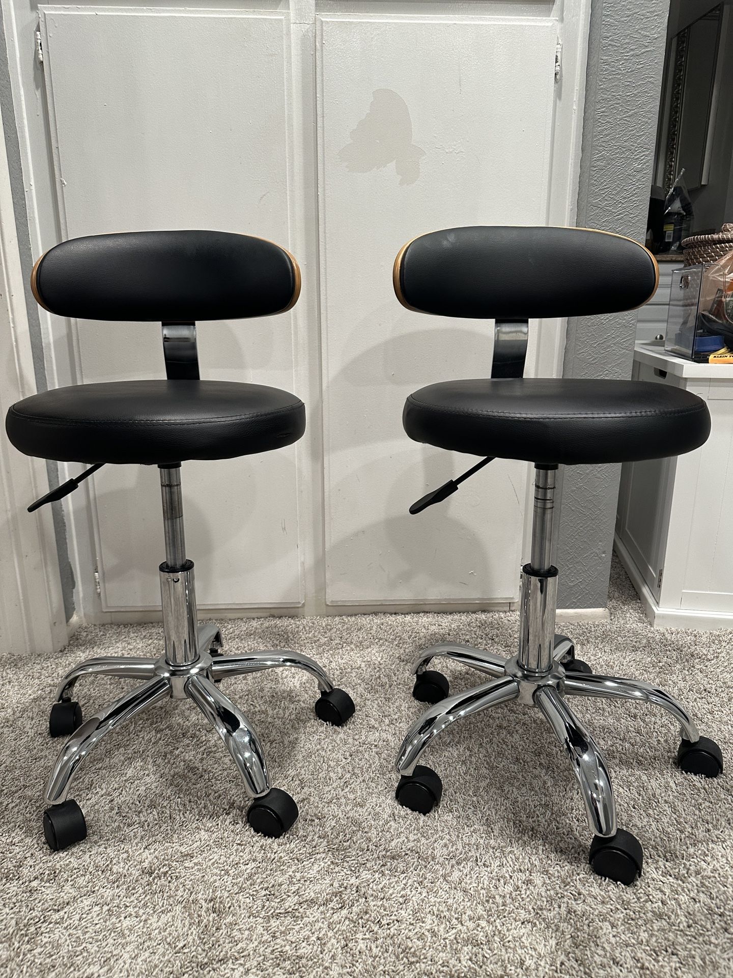 Desk Chairs 