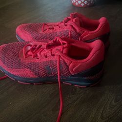 Under Armor Hover Red 