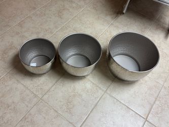 Set of 3 Silver Hammered Metal Planters