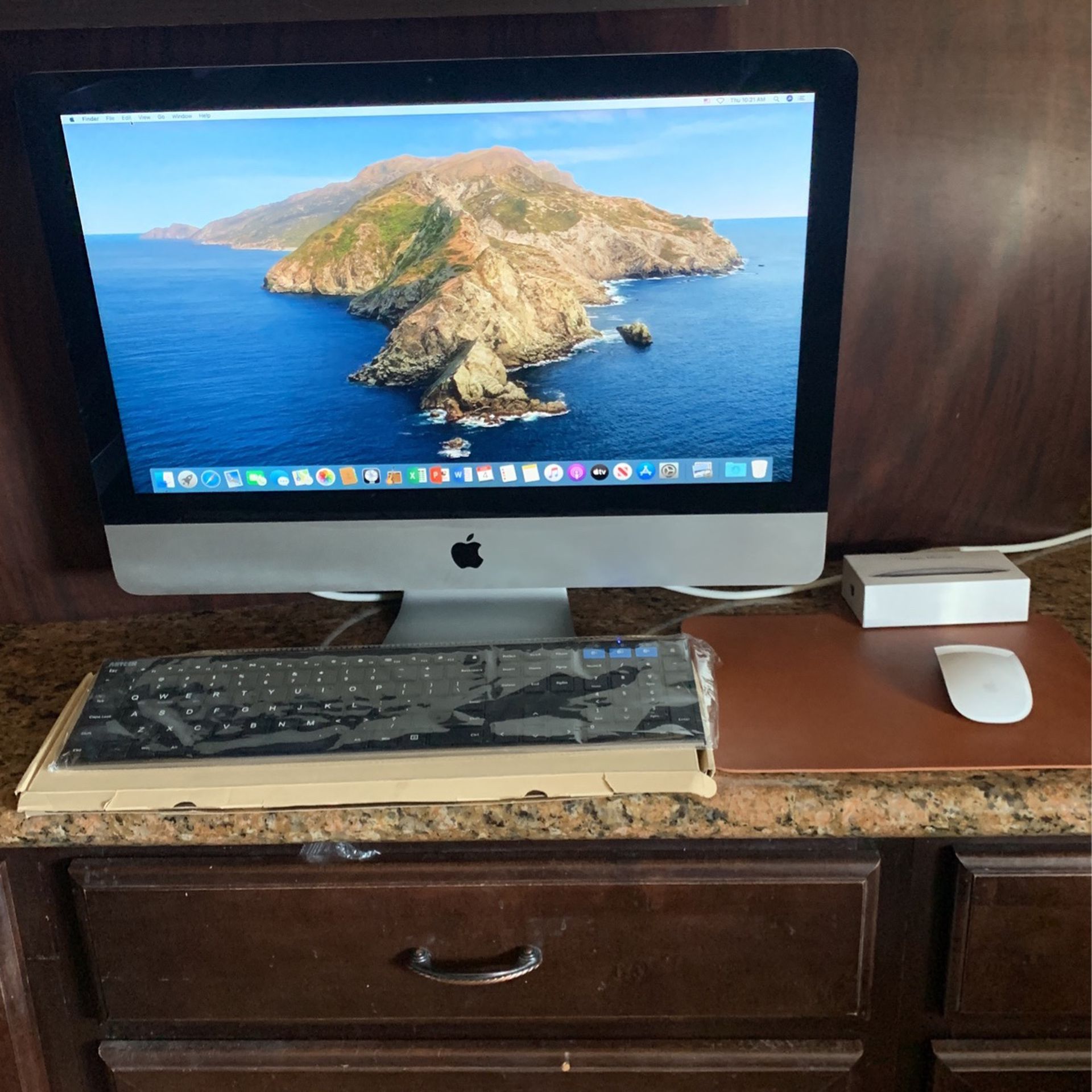 2013 iMac-quad Core i5-8gb RAM w/Logic Pro 10.6 & garage Band