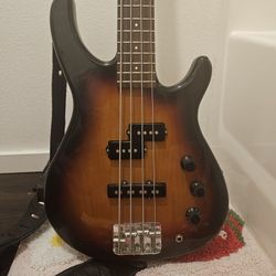 Electric bass Fender MB-4