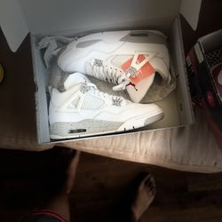 Jordan Retro 4 White Oreos