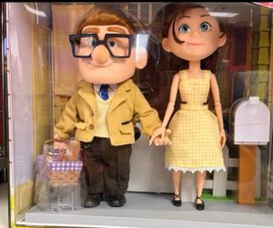DISNEY PIXAR UP ELLIE AND CARL 15th ANNIVERSARY LIMITED EDITION DOLL SET