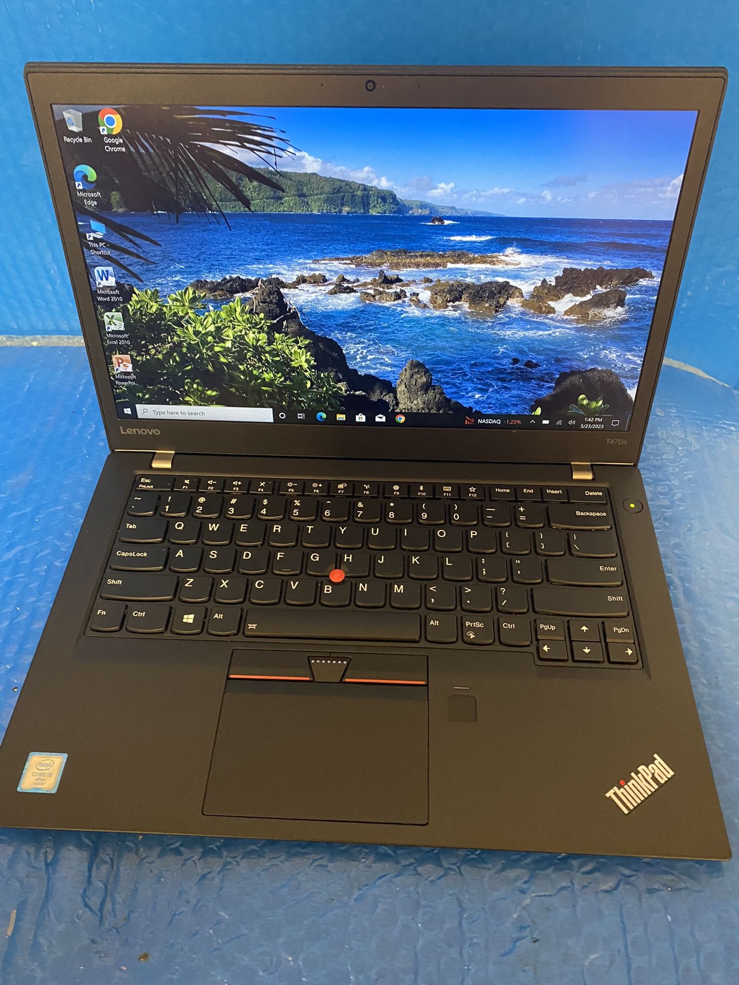 lenovo thinkpad T470s laptop touch screen with core i5 8GB Ram 256GB SSD windows 10 pro office 14”