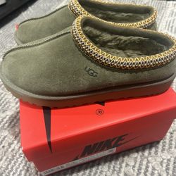 UGG Tasman Burnt Olive Suede