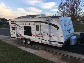 2008 RV toy hauler