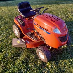 Toro Lawn Tractor 