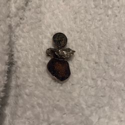 925 Silver Pendent With A Accident Romen Coin And A Meteorite And A Fossil 