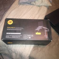 22 To 35 Inch Adjustable Laptop Mount