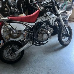 125cc Dirt bike 